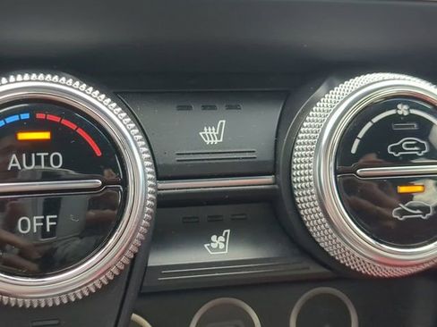 Used 2023 Genesis G70 2.0T w/ Sport Prestige Package image 22