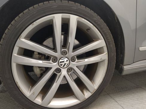 Used 2017 Volkswagen Passat 1.8T R-Line FWD image 31