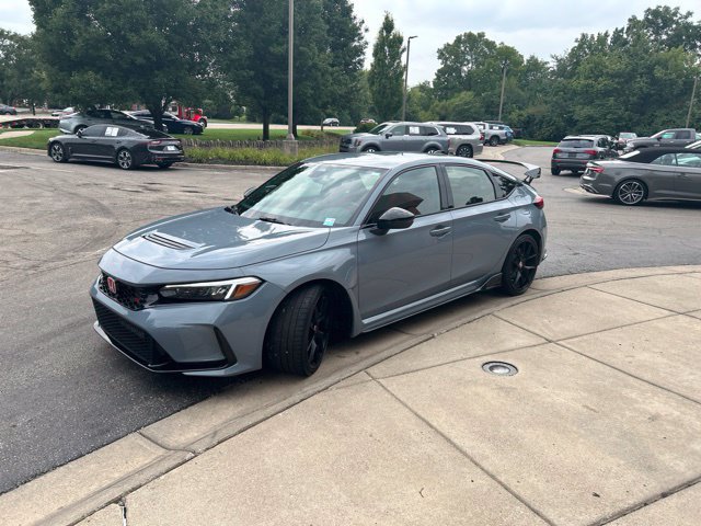 Used 2025 Honda Civic Type R image 3
