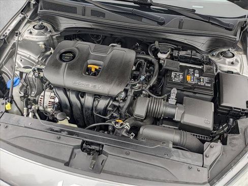 Used 2023 Kia Forte LXS w/ LXS Technology Package FWD image 21
