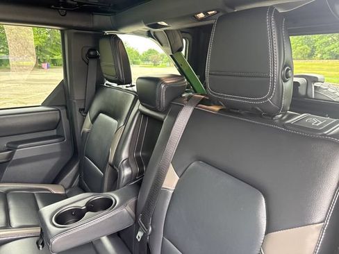 Used 2025 Ford Bronco Outer Banks AWD/4WD image 26