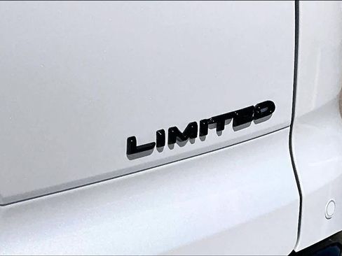 New 2026 Toyota Crown Signia Limited image 15