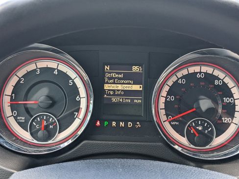 Used 2019 Dodge Grand Caravan GT image 23