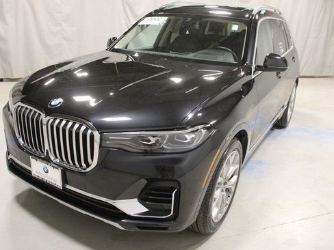 Certified 2022 BMW X7 xDrive40i w/ Premium Package image 1