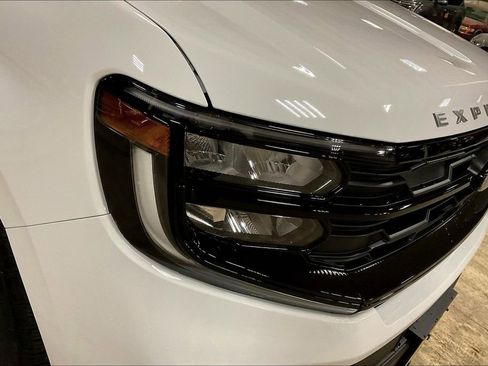 Certified 2025 Ford Expedition Active AWD/4WD image 28