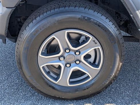 Used 2023 Jeep Wrangler Sport S image 13