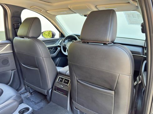 Used 2024 MAZDA CX-90 3.3 Turbo w/ Preferred Plus AWD/4WD image 35
