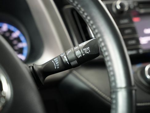 Used 2017 Toyota RAV4 XLE image 15