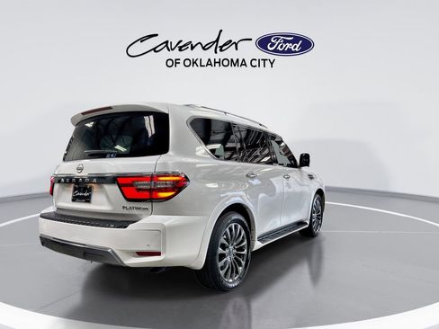 Used 2023 Nissan Armada Platinum w/ Captain's Chairs Package RWD image 8