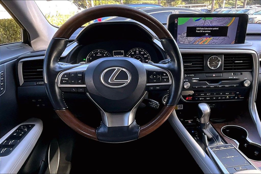 Used 2022 Lexus RX 350L FWD w/ Premium Package image 7