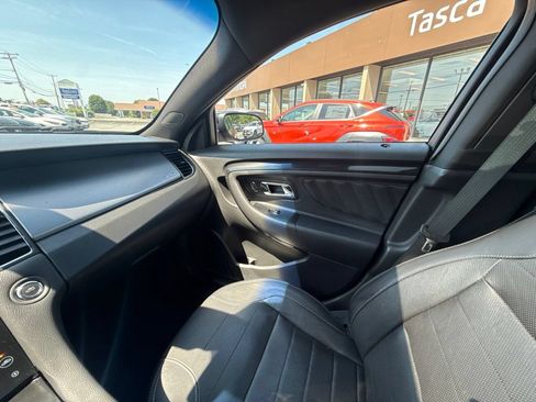 Used 2013 Ford Taurus SHO AWD/4WD image 24