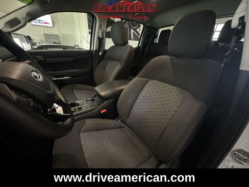 Used 2025 Ford Ranger XLT image 19