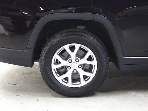Certified 2022 Jeep Grand Cherokee L Limited AWD/4WD image 41