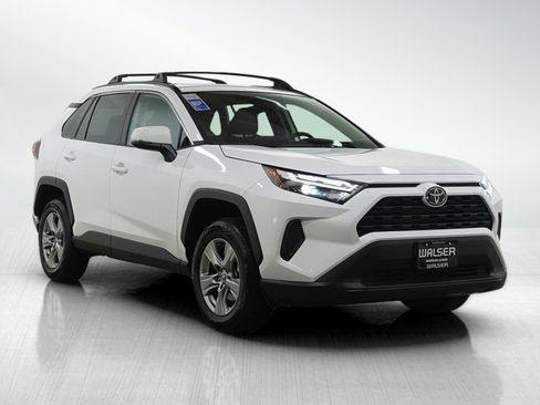 Used 2024 Toyota RAV4 XLE w/ Convenience Package image 9