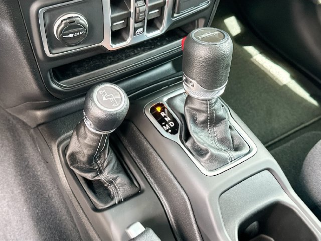 New 2026 Jeep Gladiator Sport AWD/4WD image 12