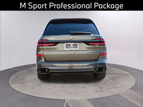 Certified 2023 BMW X7 xDrive40i w/ M Sport Package image 8