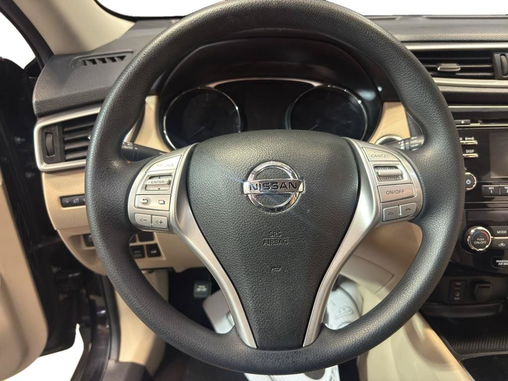 Used 2016 Nissan Rogue SV AWD/4WD image 17