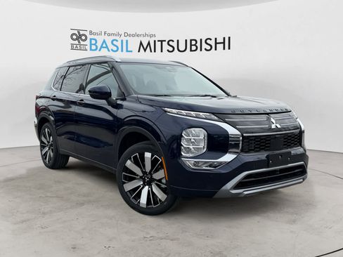 New 2026 Mitsubishi Outlander SEL image 1
