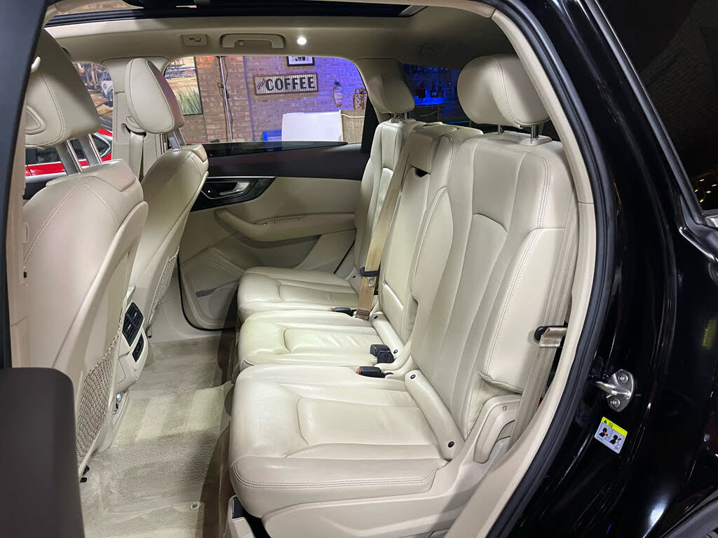 Used 2018 Audi Q7 3.0T Premium Plus AWD/4WD image 28