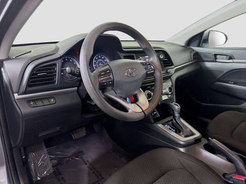 Used 2019 Hyundai Elantra SE w/ Cargo Package image 22