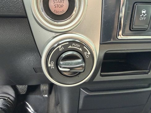 Used 2021 Nissan Titan SV w/ Accessory Utility Package AWD/4WD image 27
