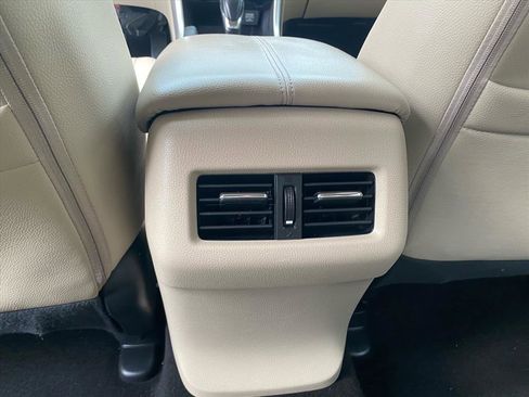 Used 2016 Honda Accord Touring image 17