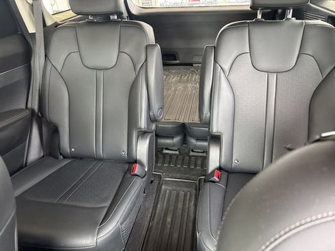 Used 2022 Kia Sorento S AWD/4WD image 5