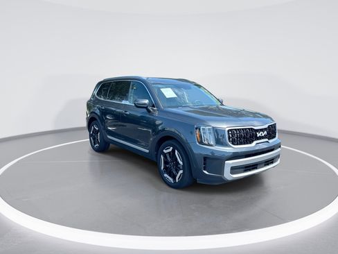 Used 2023 Kia Telluride EX AWD/4WD image 2