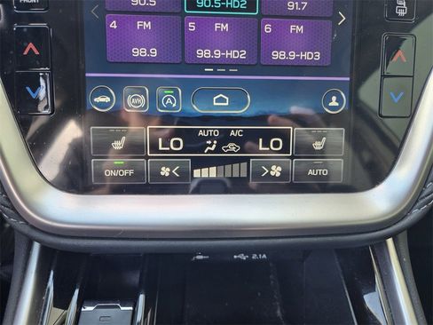 Used 2022 Subaru Outback Limited XT image 17