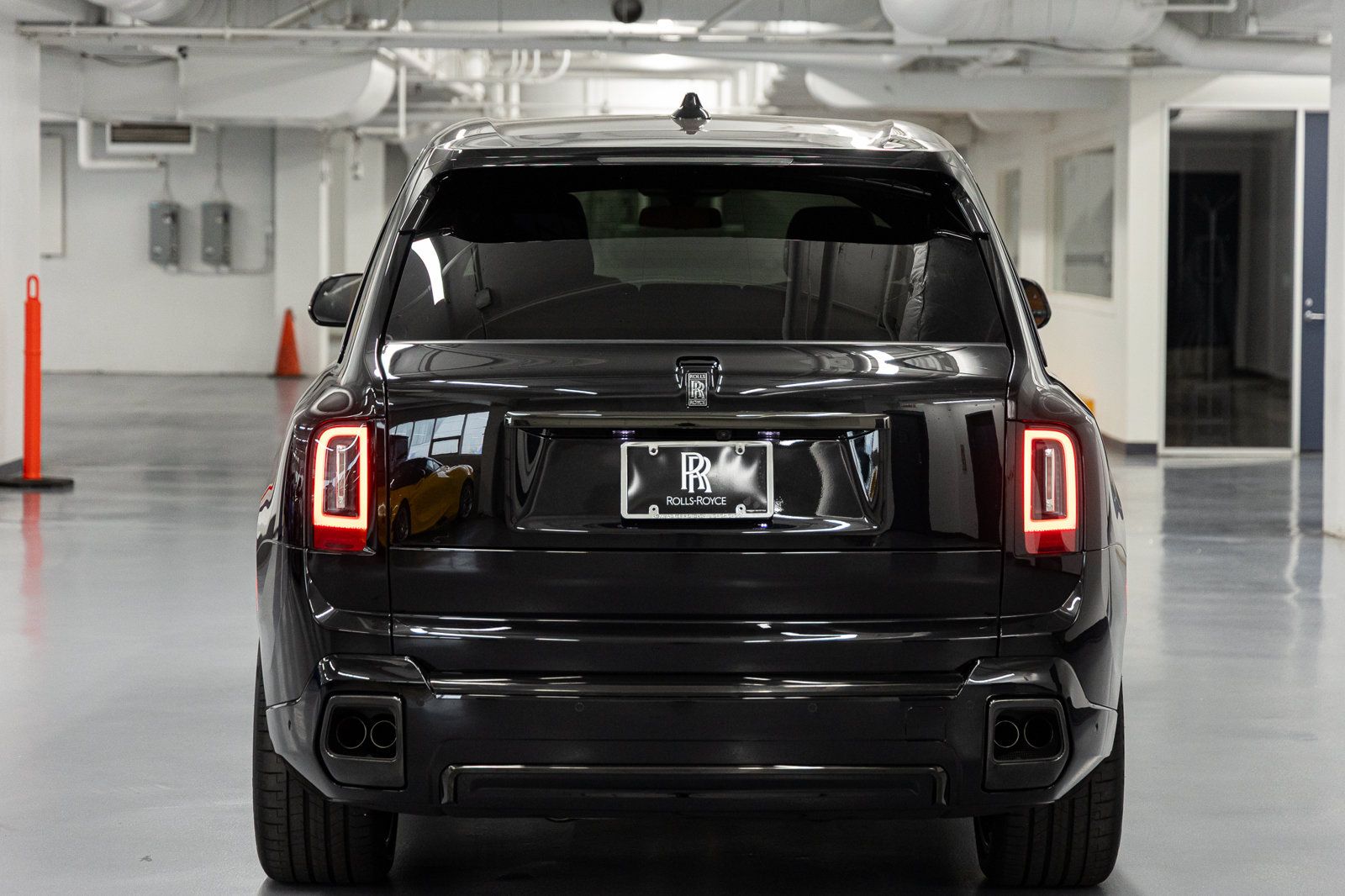 New 2027 Rolls-Royce Cullinan Black Badge AWD/4WD image 5