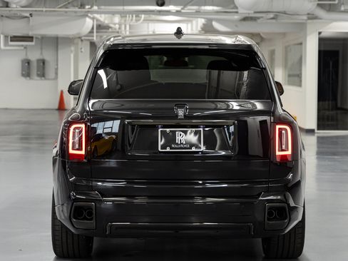 New 2027 Rolls-Royce Cullinan Black Badge AWD/4WD image 5