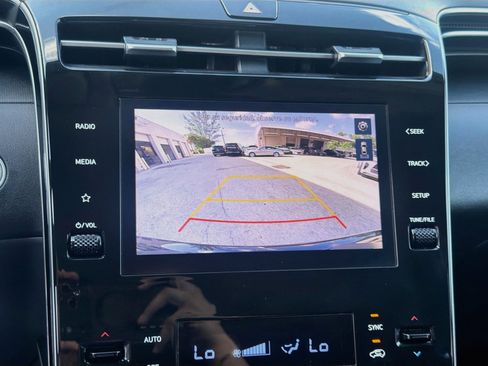 Used 2024 Hyundai Tucson SEL FWD image 13