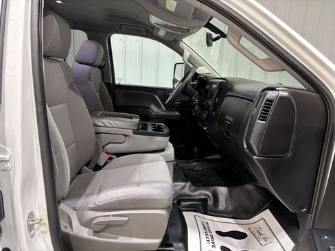 Used 2018 Chevrolet Silverado 2500 W/T w/ Snow Plow Prep Package image 12