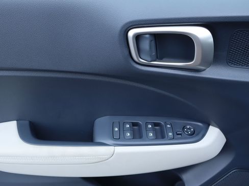 New 2026 Hyundai Venue SEL FWD image 20
