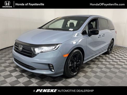 Used 2023 Honda Odyssey Sport image 1