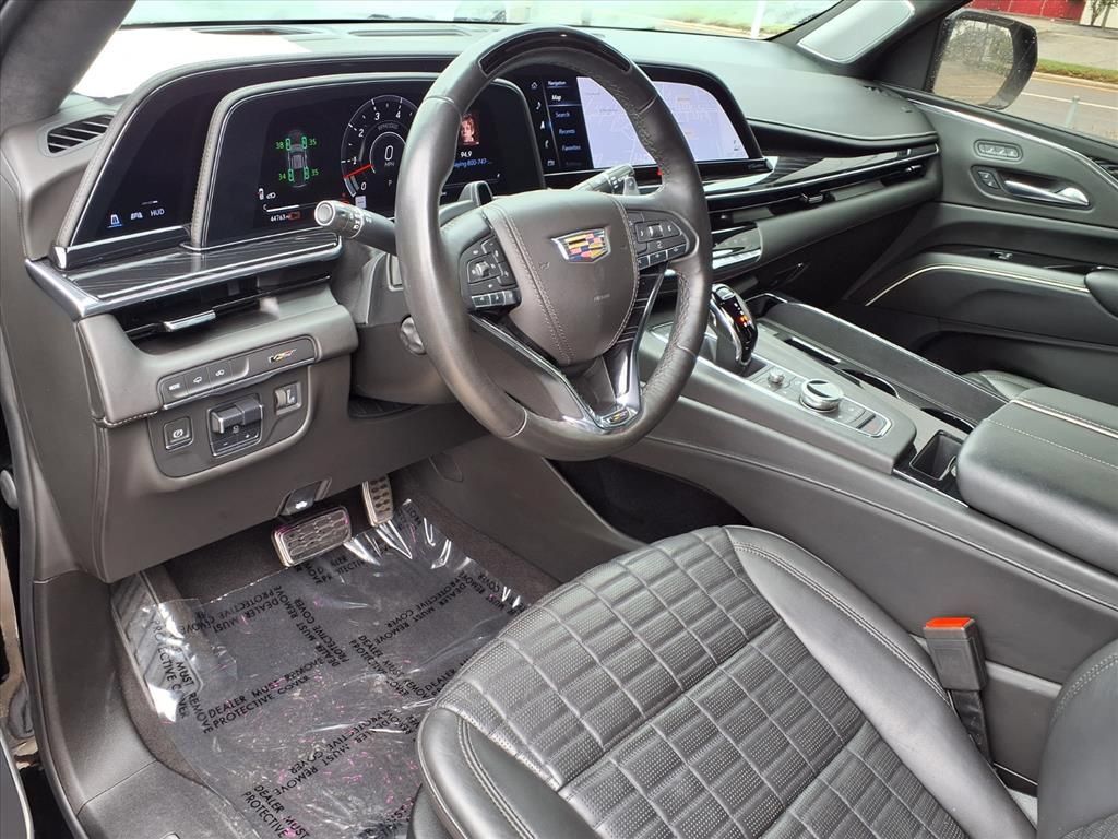 Certified 2023 Cadillac Escalade V w/ LPO, ONYX Package AWD/4WD image 19