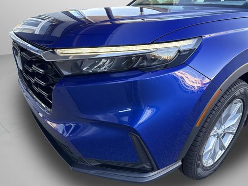 Used 2024 Honda CR-V EX image 4