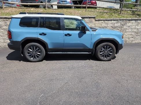 Used 2025 Toyota Land Cruiser w/ Premium Package AWD/4WD image 2