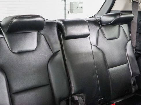 Used 2022 Kia Telluride S FWD image 30
