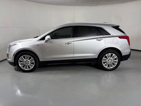 Used 2019 Cadillac XT5 Premium Luxury FWD image 5