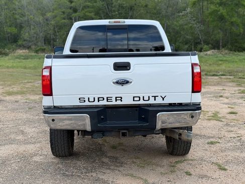 Used 2016 Ford F250 Lariat w/ Lariat Ultimate Package image 4