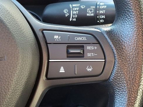 Certified 2023 Honda HR-V LX image 24