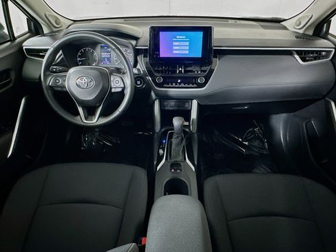 Used 2023 Toyota Corolla Cross LE w/ Moonroof Package image 27