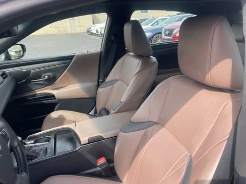 Used 2023 Lexus ES 350 Ultra Luxury w/ Accessory Package (Z1) image 5