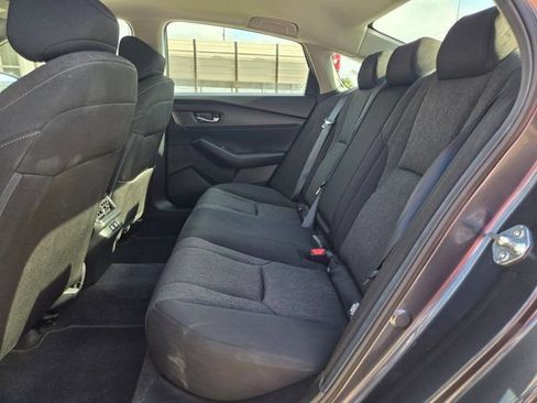Used 2025 Honda Accord SE image 25