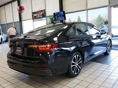 Used 2022 Volkswagen Jetta Sport FWD image 14