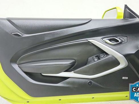 Used 2019 Chevrolet Camaro LT w/ RS Package image 17