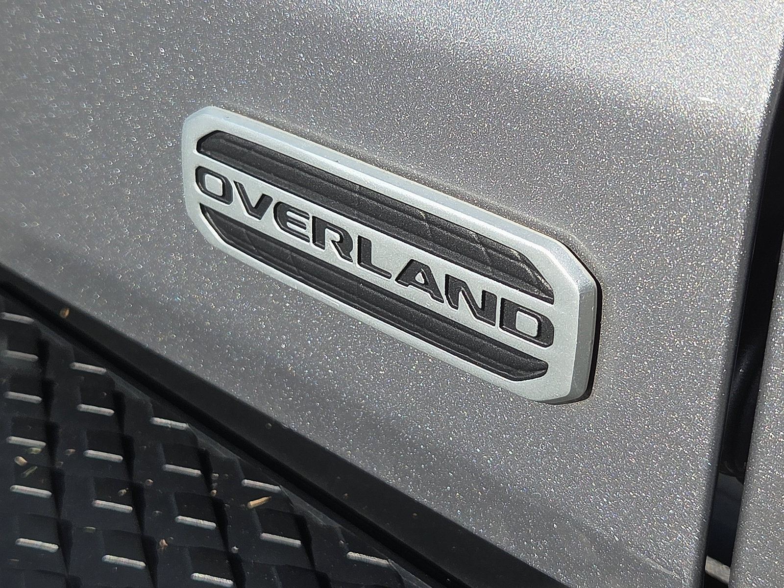 Used 2020 Jeep Gladiator Overland AWD/4WD image 8