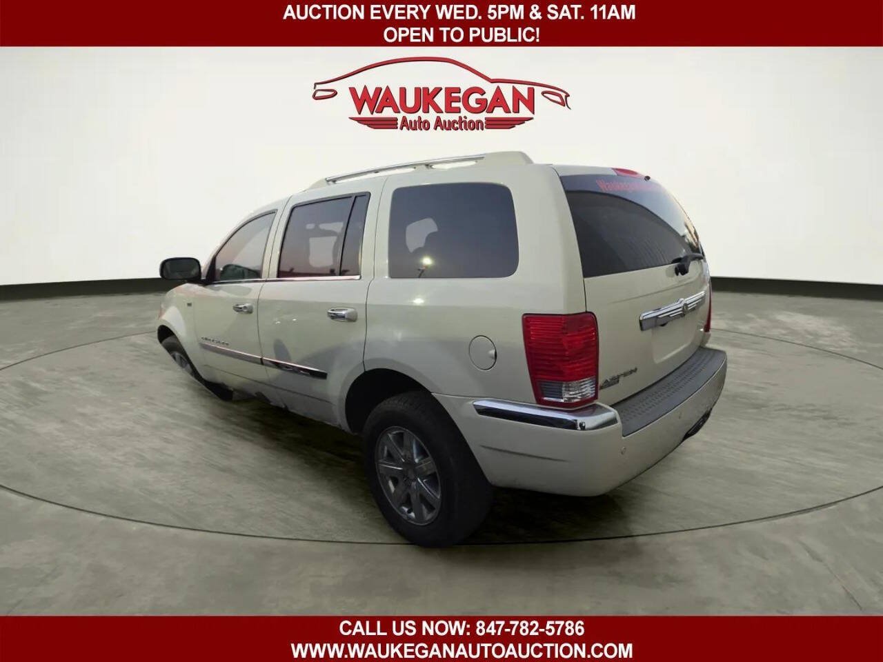 Used 2008 Chrysler Aspen Limited AWD/4WD image 5