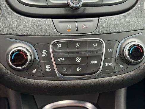 Used 2023 Chevrolet Malibu LT image 28